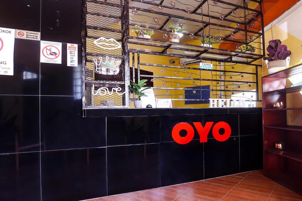 Super Oyo 90516 Hotel Night Queen Salak Tinggi セパン エクステリア 写真